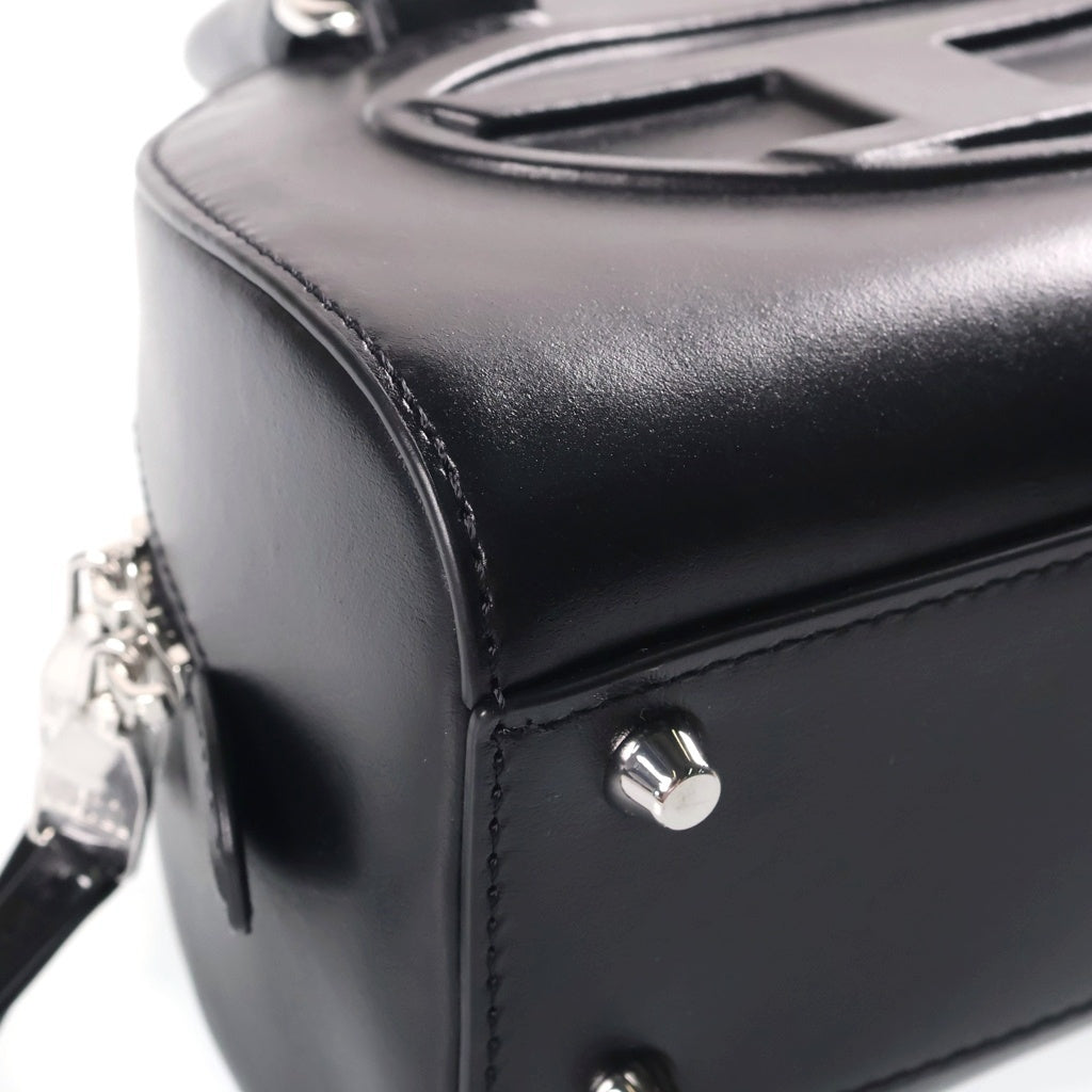 DIESEL(ディーゼル) 1DR DOME SHOULDER EW Dロゴ 型押し トップハンドル ドームレザーショルダーバッグ ブラック X10641 P8279