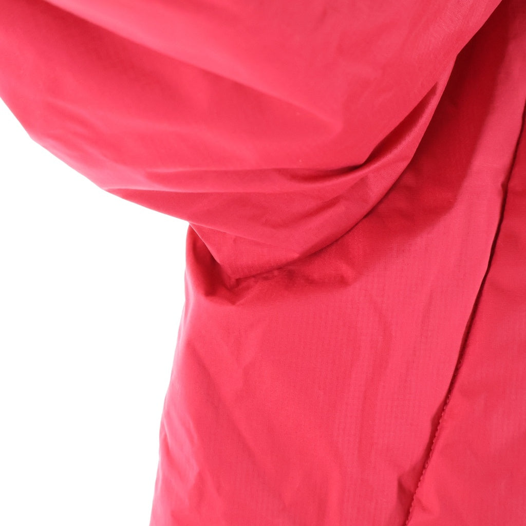 F.C.R.B./F.C.Real Bristol/FCRB(エフシーアールビー/エフシーレアルブリストル) 21AW DOWN BENCH PARKA ベンチ パーカ ロゴワッペン ナイロン フーデッド ダウン ジャケット レッド FCRB-212028