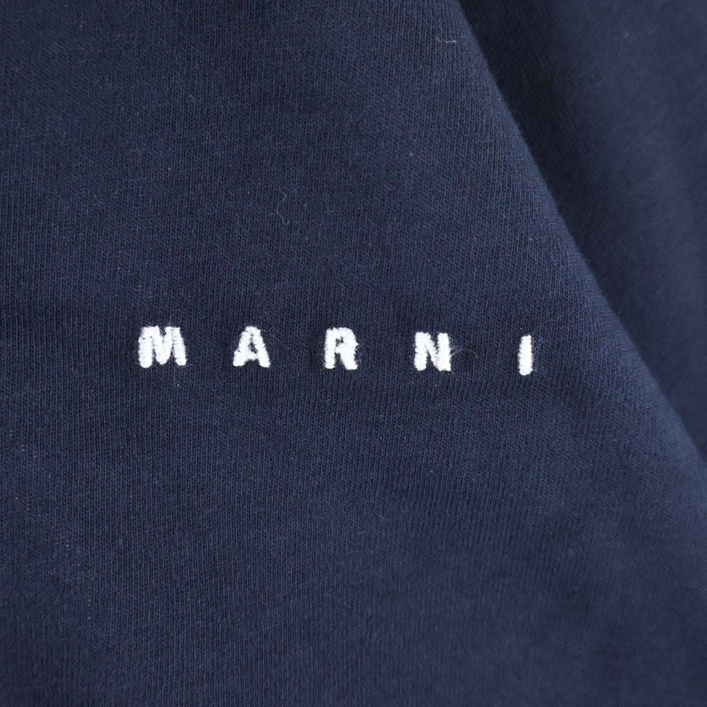 MARNI(マルニ) コットン ロゴエンブロイダリー クルーネック半袖Tシャツ カットソー ネイビー HUMU0223EX UTCZ68