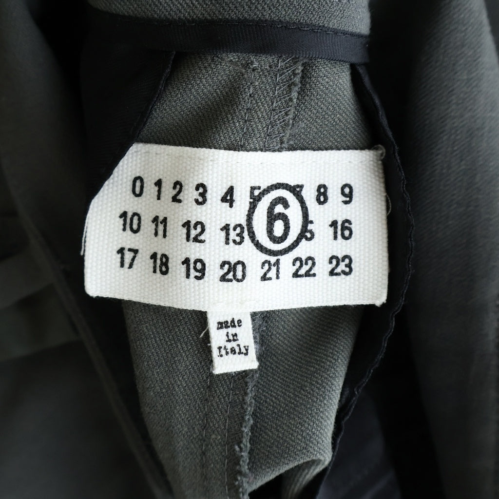 MM6 Maison Margiela(エムエムシックスメゾンマルジェラ) 24SS LIGHT STRETCH GABARDINE TROUSERS ライト ストレッチ ギャバジン トラウザーズ サイドライン ワイドパンツ レディース グレー S62KB0206