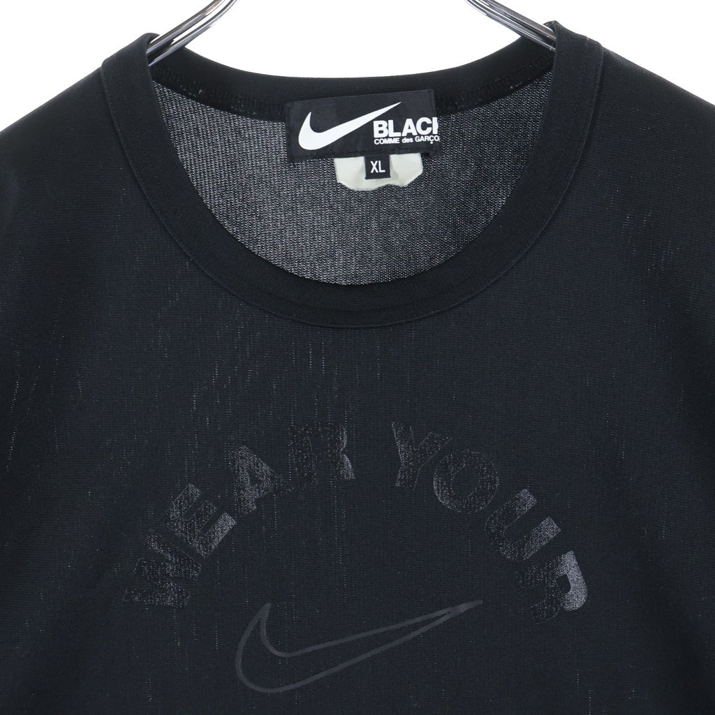 BLACK COMME des GARCONS(ブラックコムデギャルソン) AD2021 ×NIKE フロントロゴプリント クルーネック半袖Tシャツ カットソー ブラック 1G-T103