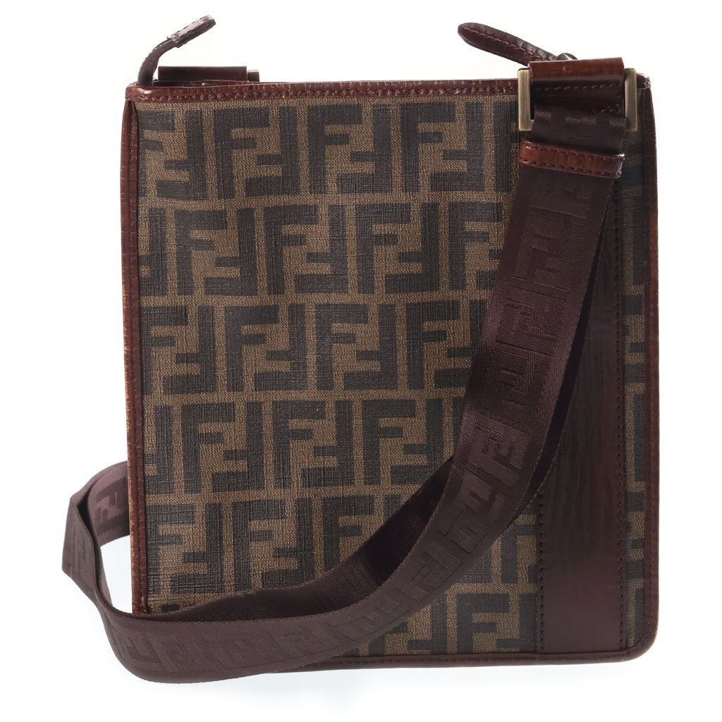 FENDI(フェンディ) ズッカ柄 PVCレザー ゴールド金具 ショルダーバッグ ブラウン