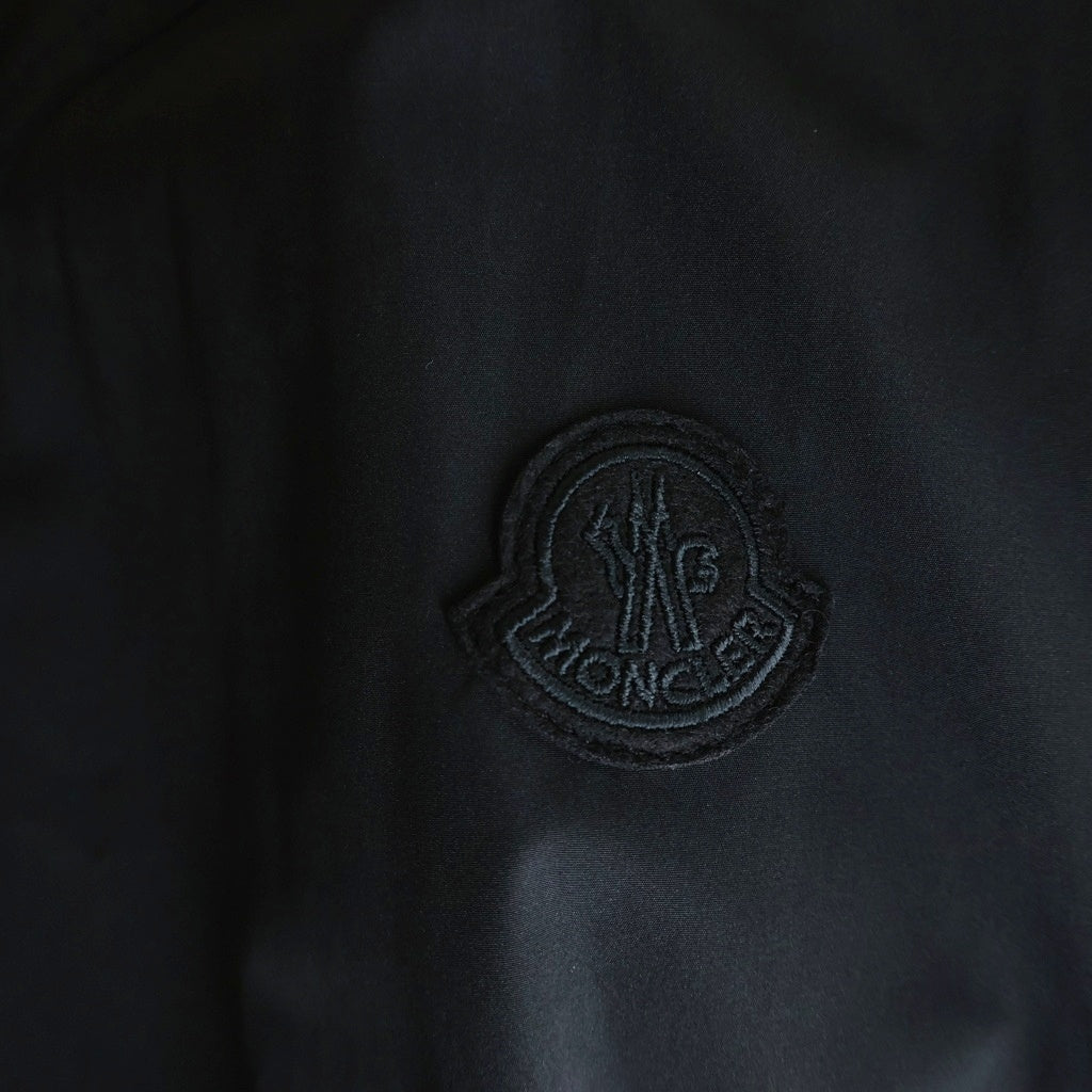 MONCLER(モンクレール) 25AW IRACLIA イラクリア ロゴ刺繍 フーデッドジャケット ブラック K20911A00063