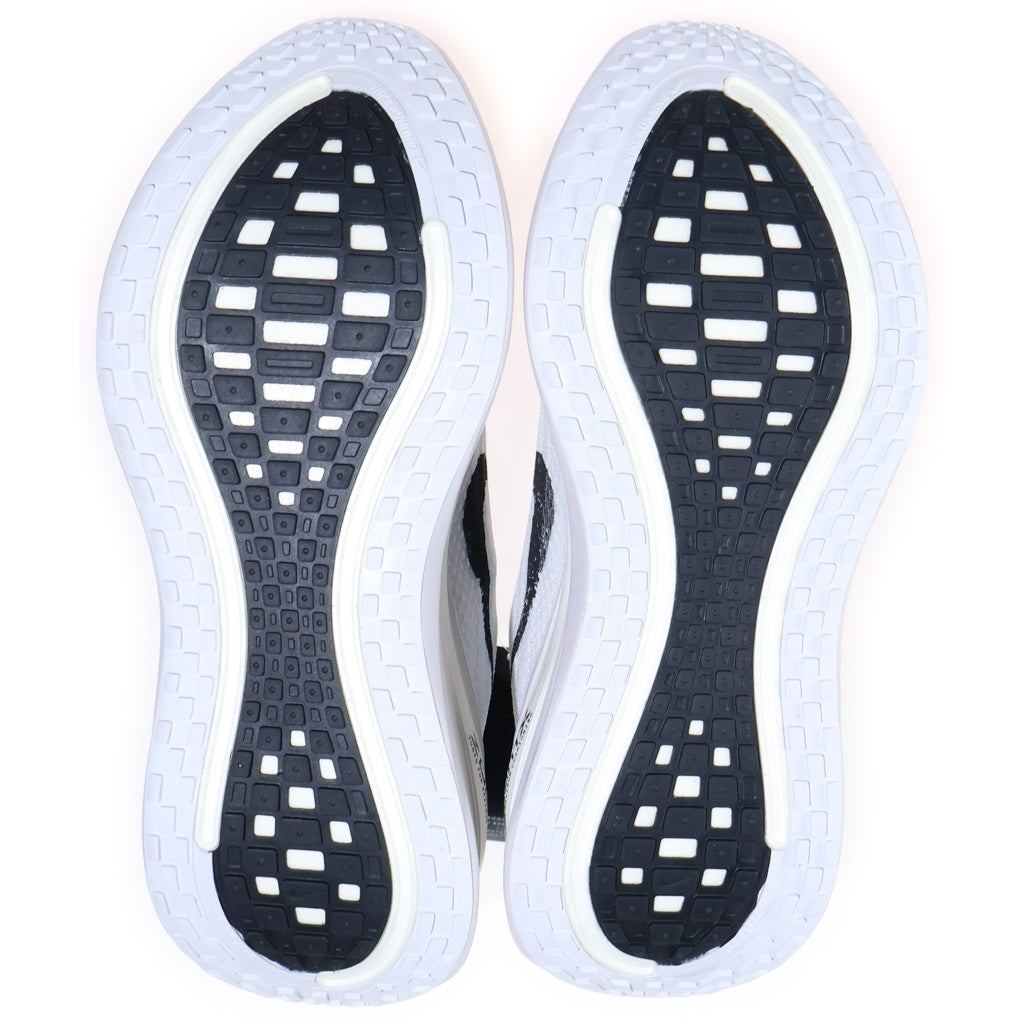 NIKE(ナイキ) VOMERO PLUS REVERSE SWOOSH ボメロ プラス リバーススウッシュ ローカットスニーカー ホワイト US9.5/27.5cm IH2268-100