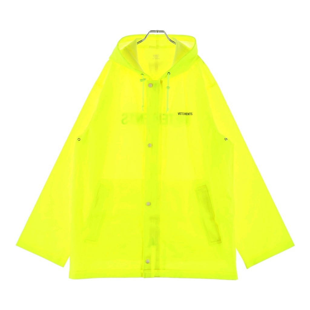 VETEMENTS(ヴェトモン) 18SS バックロゴプリント オーバーサイズド PVC フーデッドコート ジャケット イエロー WSS18JA32
