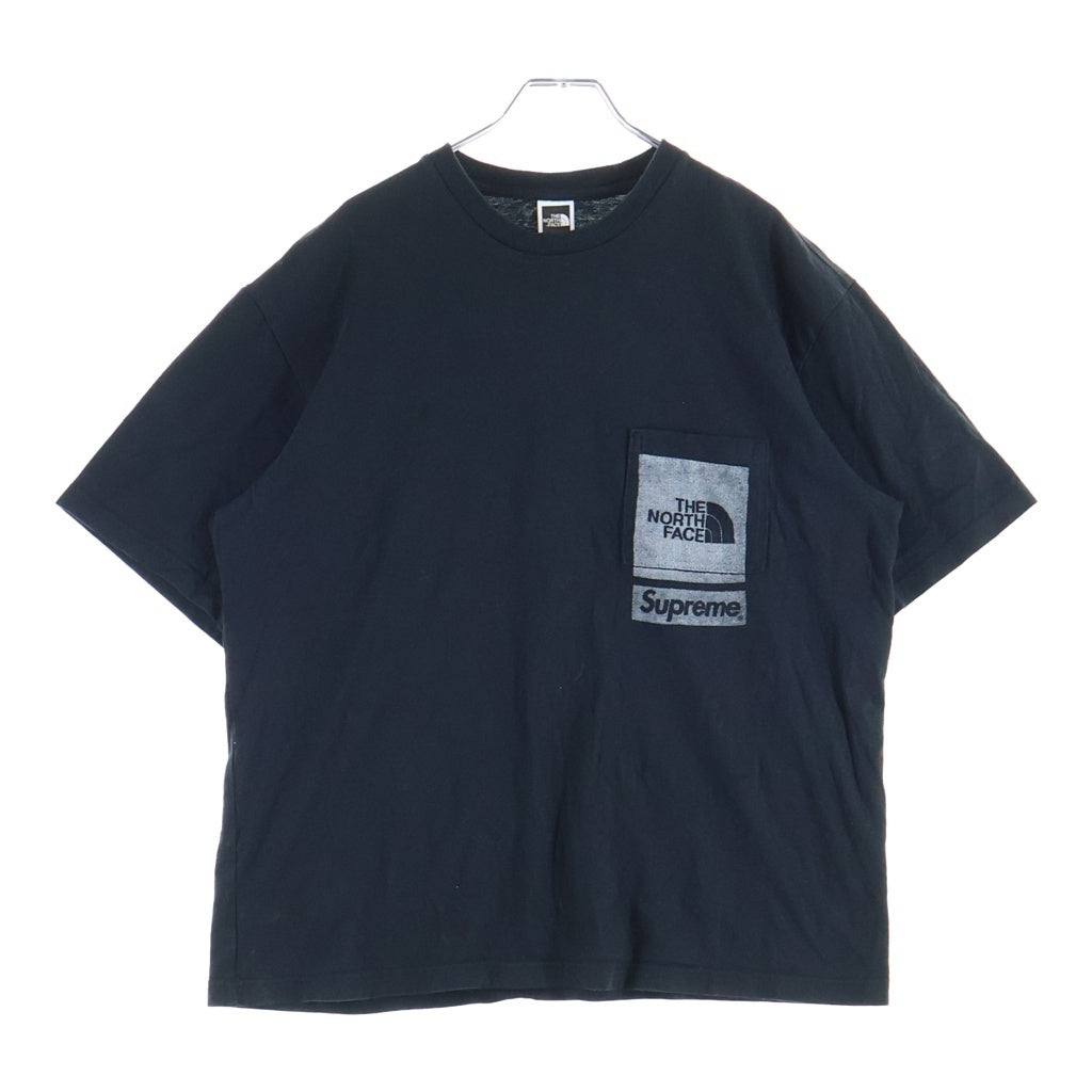 SUPREME(シュプリーム) 23SS ×THE NORTH FACE Printed Pocket Tee ザノースフェイス 胸ロゴプリント ポケットTシャツ 半袖クルーネックカットソー ブラック NT02309I