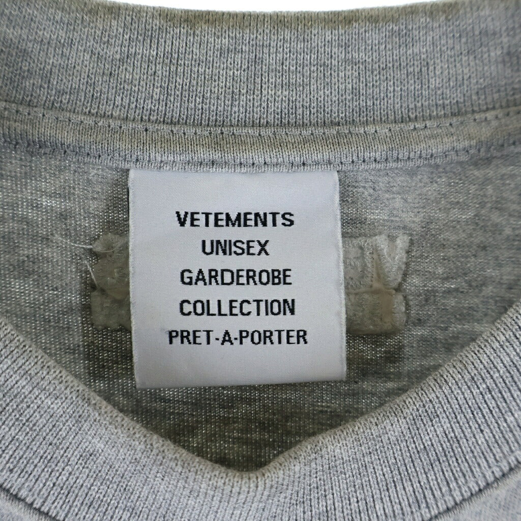 VETEMENTS(ヴェトモン) Horizontal Cut Up Logo Tee カットアップロゴ クルーネック半袖Tシャツ カットソー グレー