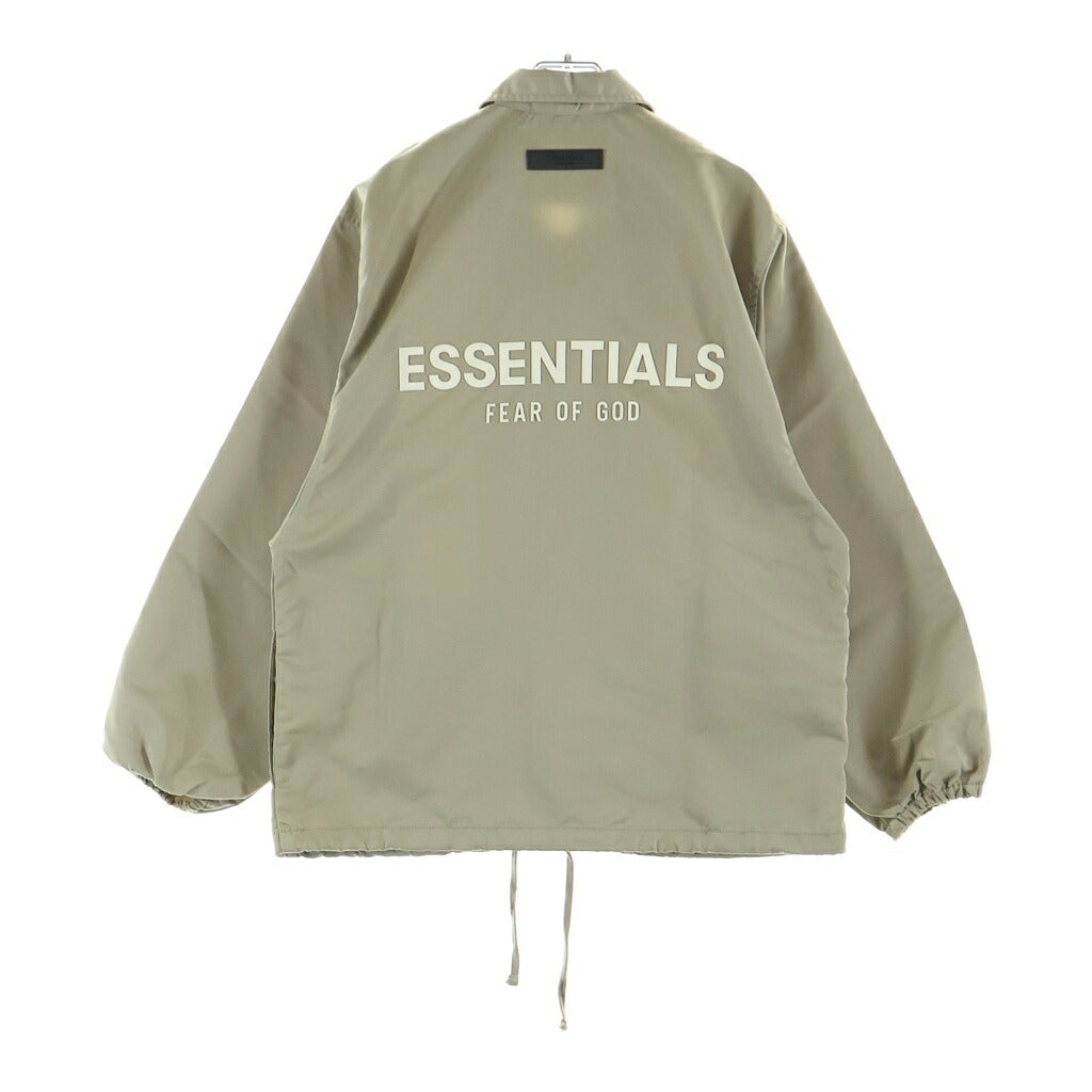 FEAR OF GOD ESSENTIALS(フィアオブゴッド エッセンシャルズ) バックロゴパッチ ナイロン コーチジャケット ベージュ