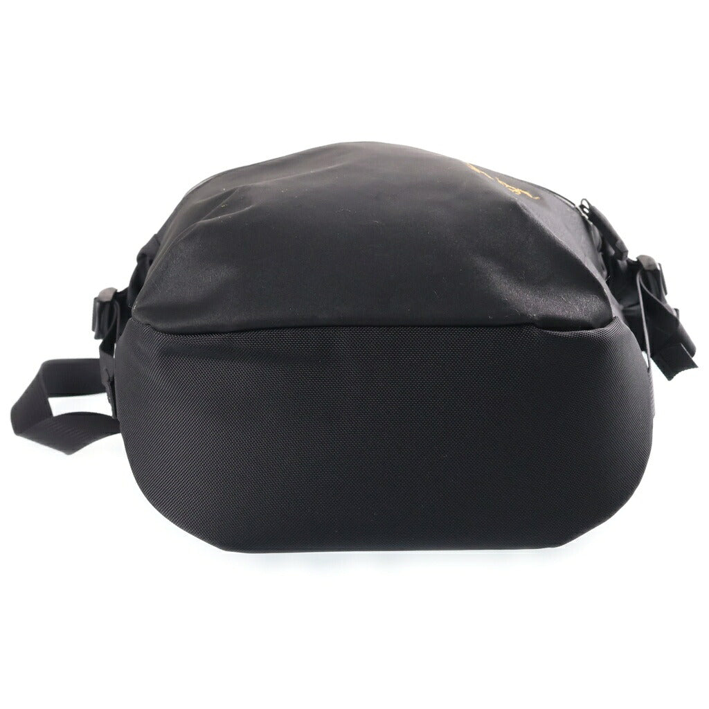 ARC'TERYX(アークテリクス) ARRO 8 SHOULDER BAG アロー8 ナイロン ショルダーバッグ ブラック 24019