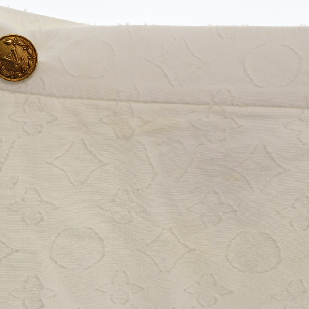 LOUIS VUITTON(ルイヴィトン) 22AW モノグラム レリーフフラウンス ラップ スカート ロゴ 金ボタン ホワイト RW222W AQV FNSK18 レディース