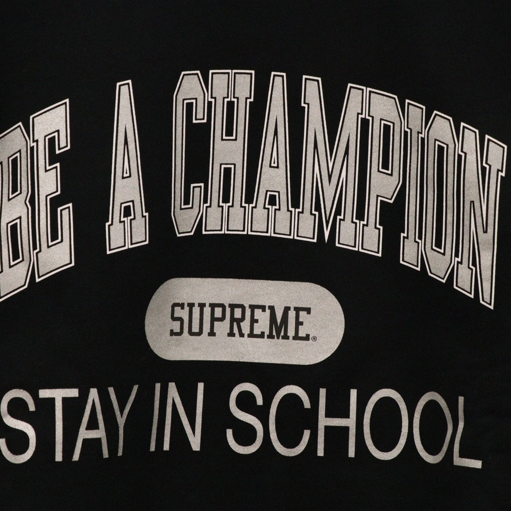 SUPREME(シュプリーム) 18SS Champion Stay In School Crew Neck Sweatshirt メタリックロゴプリントクルーネックスウェットトレーナー ブラック