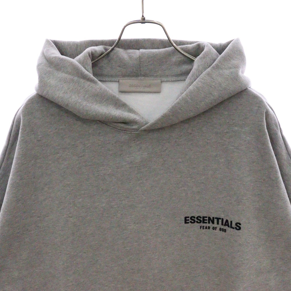 ESSENTIALS FEAR OF GOD(エッセンシャル フィアオブゴッド) Flocky Back Logo Sweat Pullover Parka フロッキーバックロゴプリントスウェットプルオーバーパーカー グレー