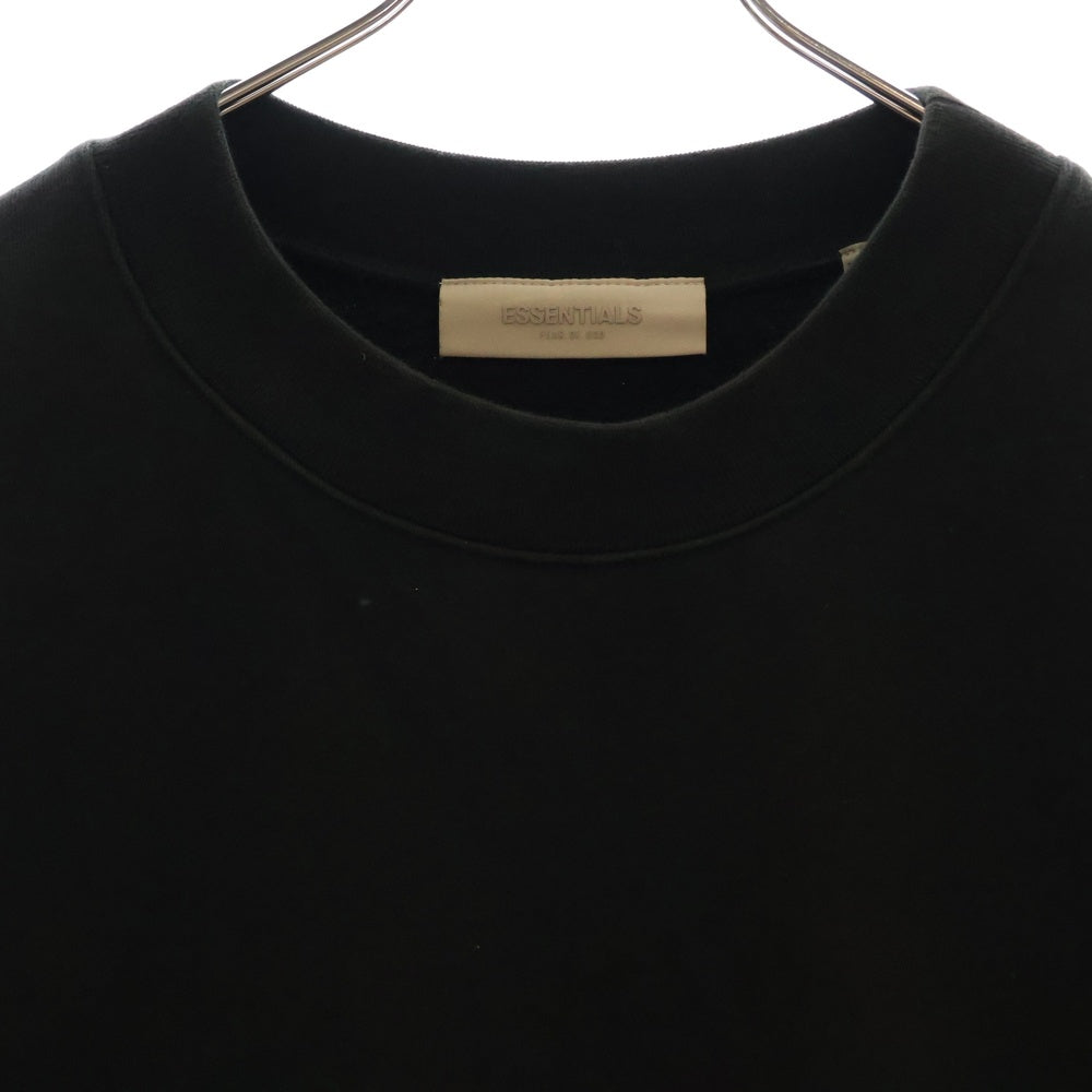 FEAR OF GOD ESSENTIALS(フィアオブゴッド エッセンシャルズ) フェルトロゴ クルーネック スウェット トレーナー ブラック