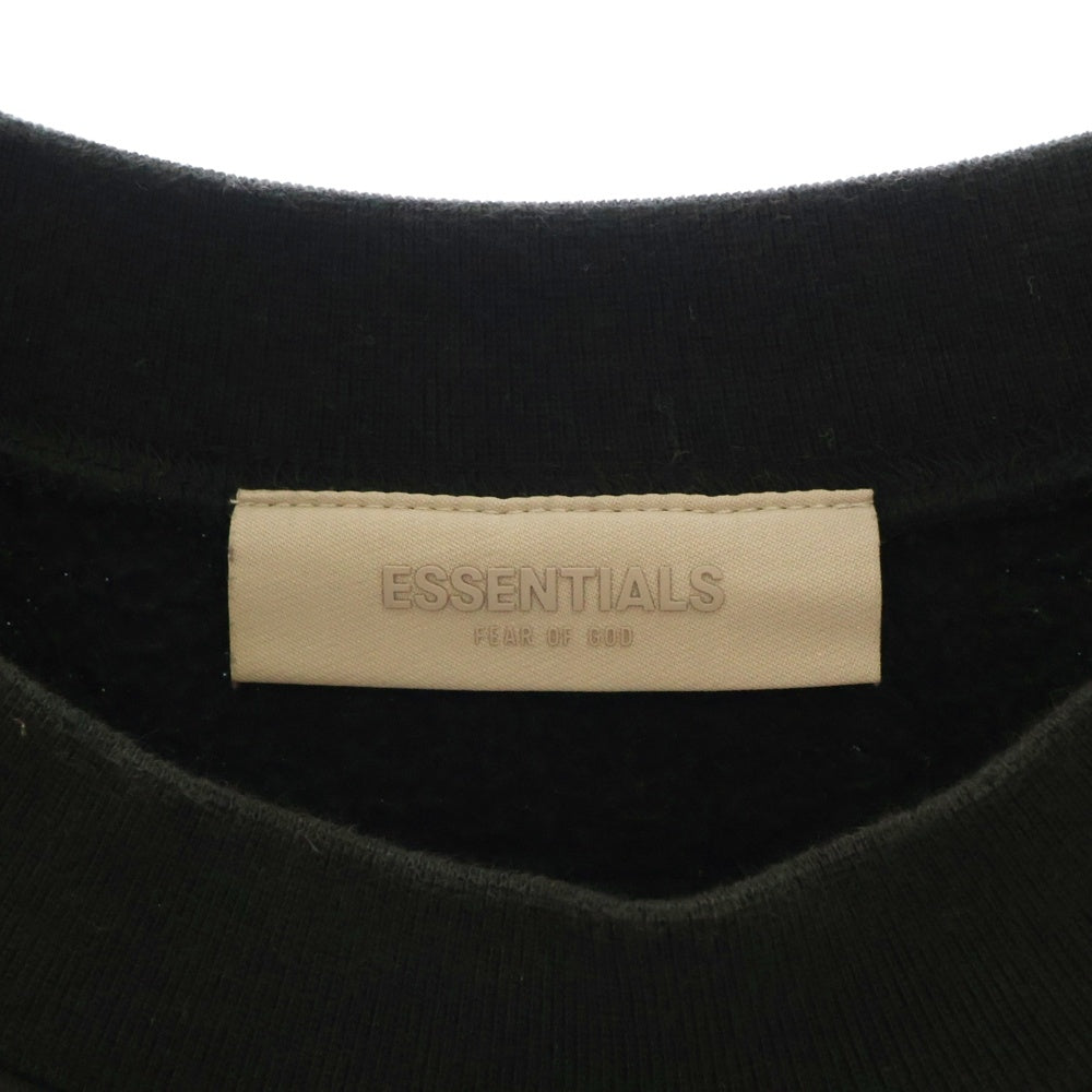 FEAR OF GOD ESSENTIALS(フィアオブゴッド エッセンシャルズ) フェルトロゴ クルーネック スウェット トレーナー ブラック