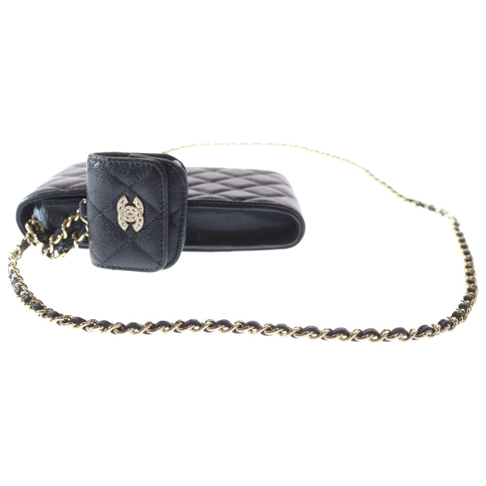 CHANEL(シャネル) マトラッセ ココマーク キャビアスキン チェーンショルダー スマートフォンケース エアポッズケース 32番台 ブラック レディース AP2970