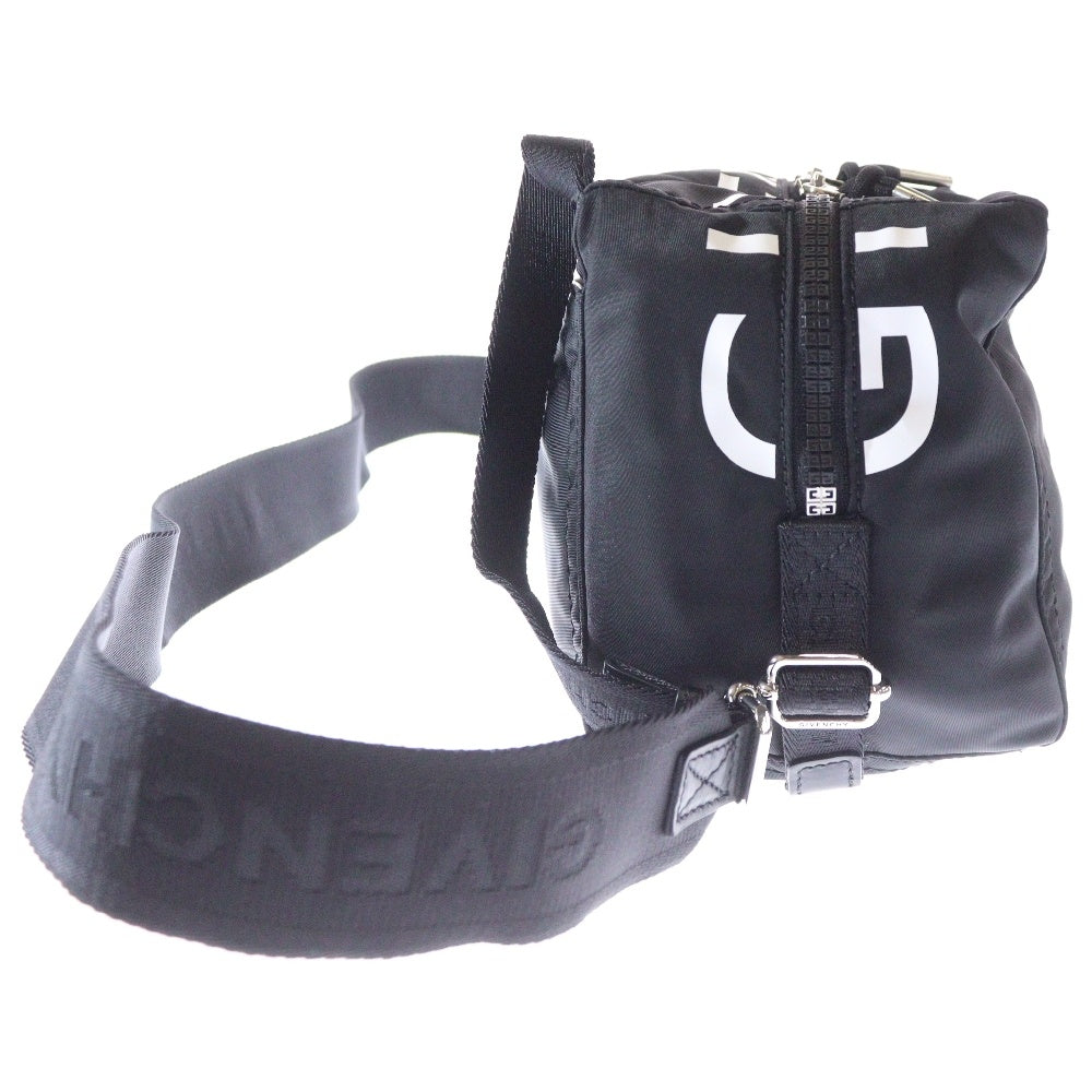 GIVENCHY(ジバンシィ) G-ZIP TOILET BAG ラウンドジップ トイレタリー ナイロンショルダーバッグ ブラック BK60EDK