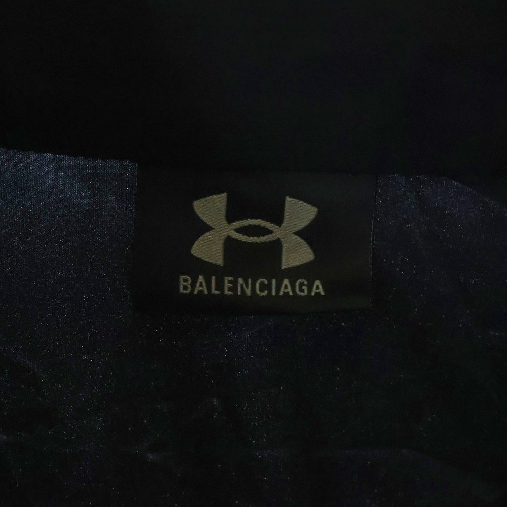 BALENCIAGA(バレンシアガ) 25SS ×UNDER ARMOUR Windbreaker アンダーアーマー バックロゴ ウィンドブレーカー トラックジャケット ブラック 814127 TQO35