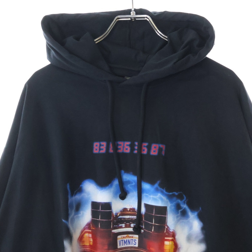 VTMNTS(ブイティーエムエヌティーエス) 22SS BACK TO THE FUTURE HOODIE バックトゥザフューチャー グラフィックプリント プルオーバーパーカー ブラック VL12TR400B