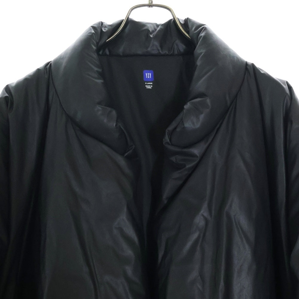 YEEZY GAP(イージーギャップ) ROUND JACKET 中綿 コーティング ボタンレス ラウンドダウンジャケット ブラック 801132-00