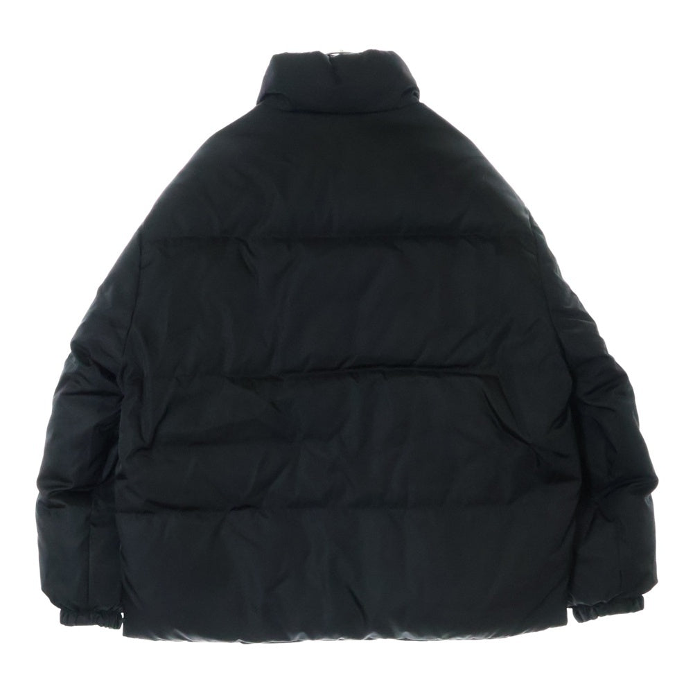PRADA(プラダ) 22AW RE-NYLON リナイロン トライアングルロゴプレート リバーシブル ダウンジャケット ブラック SGC045 S222 1WQ8