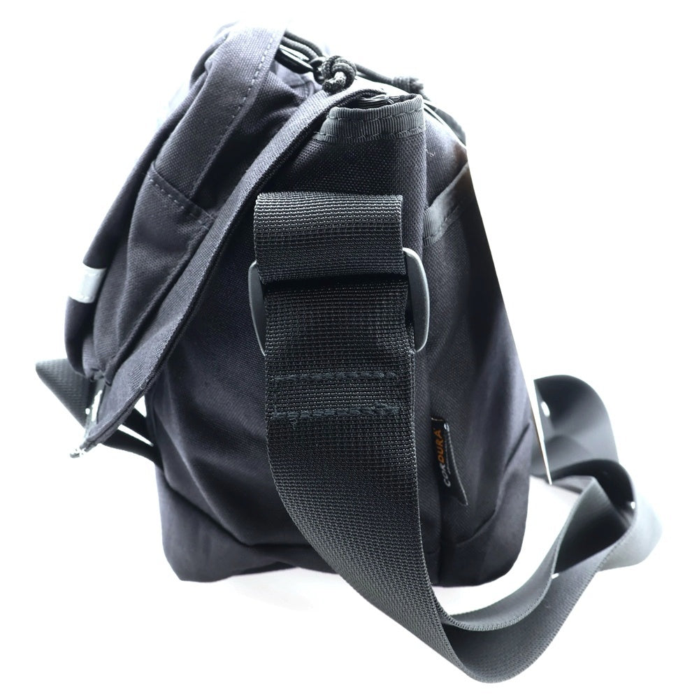 SUPREME(シュプリーム) 24AW Messenger Bag ボックスロゴ メッセンジャーバッグ ショルダーバッグ ブラック