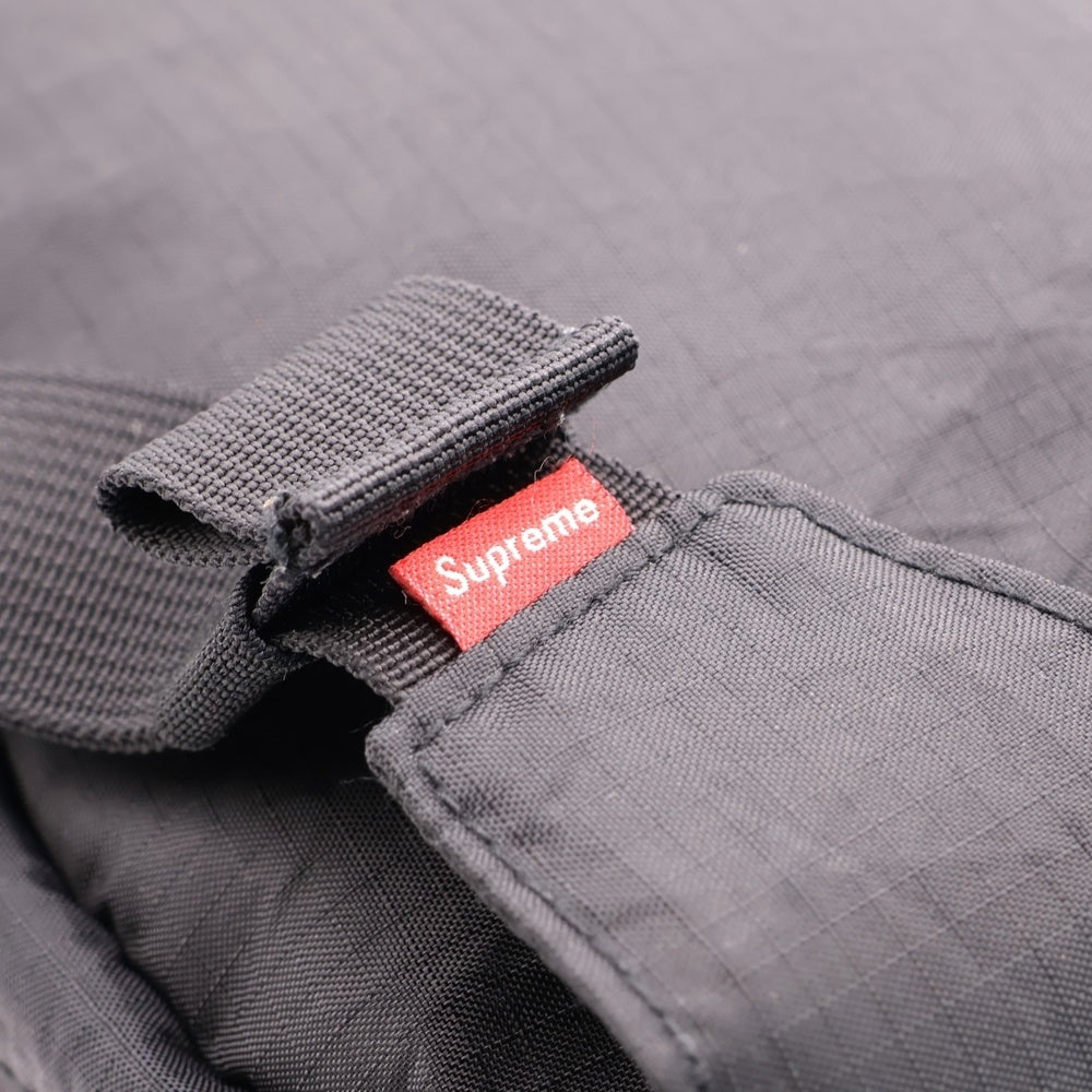 SUPREME(シュプリーム) 18AW Waist Bag ボックスロゴ エンボレスキルティング ウエストポーチ ショルダーバッグ ブラック