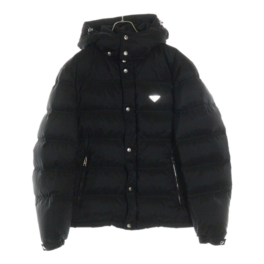 PRADA(プラダ) 24AW トライアングルロゴプレート ジップアップ ダウンジャケット ブラック SGH070 R232 1060