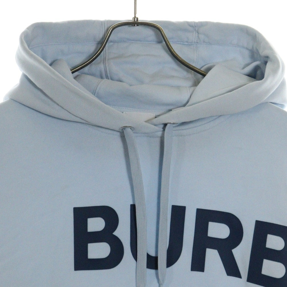 BURBERRY(バーバリー) HORSEFERRY PARKER ホースフェリー プリント スウェット プルオーバーパーカー ライトブルー 8040768