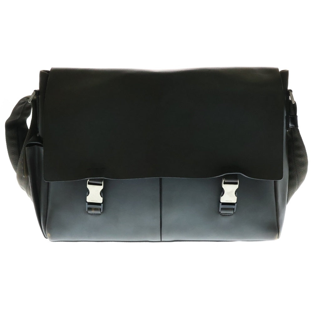 PRADA(プラダ) ロゴ刻印シルバー金具 レザー メッセンジャーバッグ ショルダーバッグ ブラック