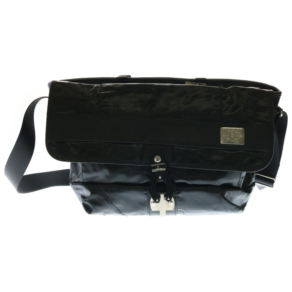 Orobianco(オロビアンコ) エンブレムロゴ刻印プレート レザー切り替え リモンタナイロン ショルダーバッグ ブラック