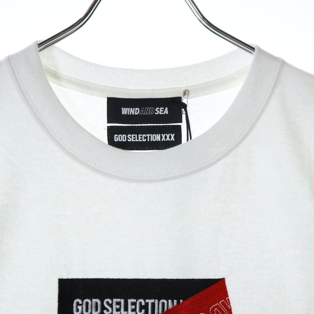 WIND AND SEA(ウィンダンシー) ×GOD SELECTION XXX T-shirt ゴッドセレクション トリプルエックス フロントロゴワッペン クルーネック半袖Tシャツ カットソー ホワイト WDS-XXX-SP-09