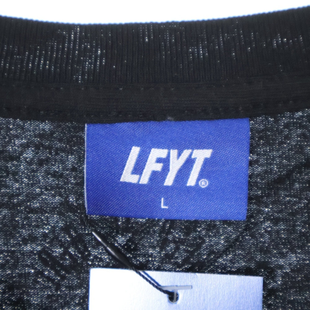 LFYT(エルエフワイティー) FRENCH REVOLUTION LAFAYETTE LOGO TEE フレンチ レボリューション ラファイエット フロントロゴプリント クルーネック半袖Tシャツ ブラック LS210101