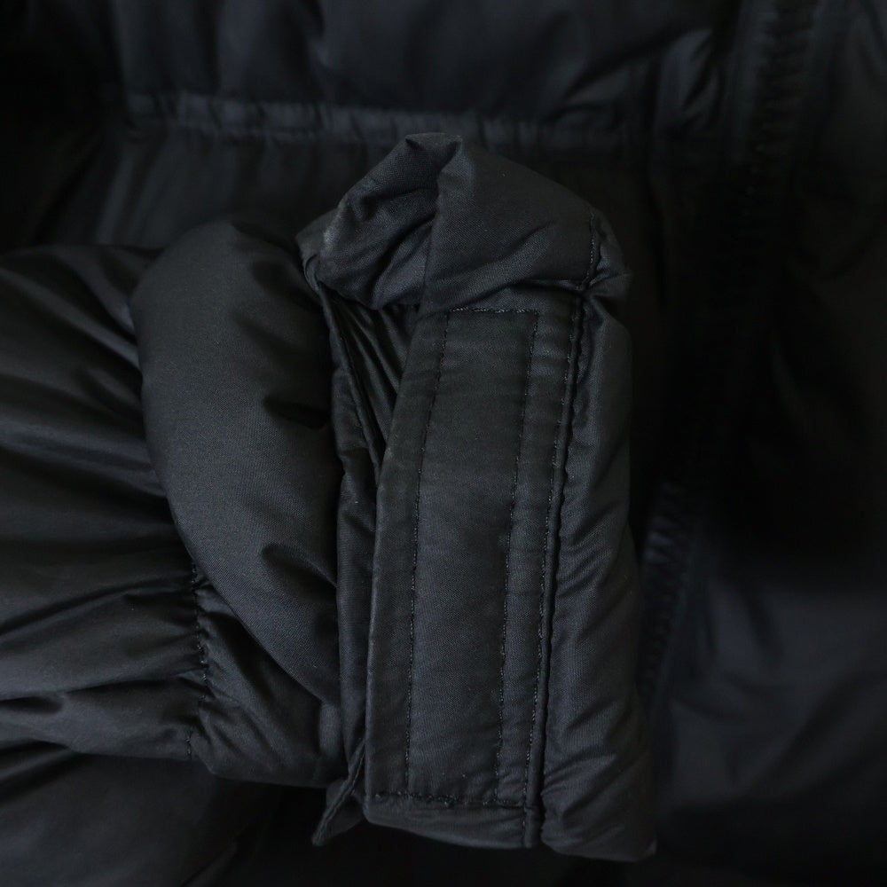 VETEMENTS(ヴェトモン) 21AW LOGO PUFFER JACKET フロントラバーロゴ バック刺繍 ダウンジャケット ブラック UA52A550B