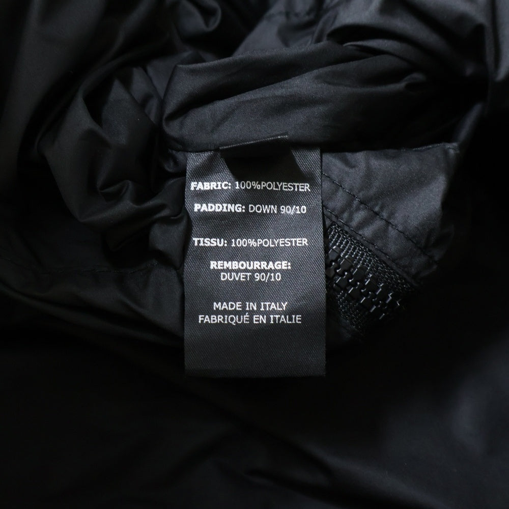 VETEMENTS(ヴェトモン) 21AW LOGO PUFFER JACKET フロントラバーロゴ バック刺繍 ダウンジャケット ブラック UA52A550B