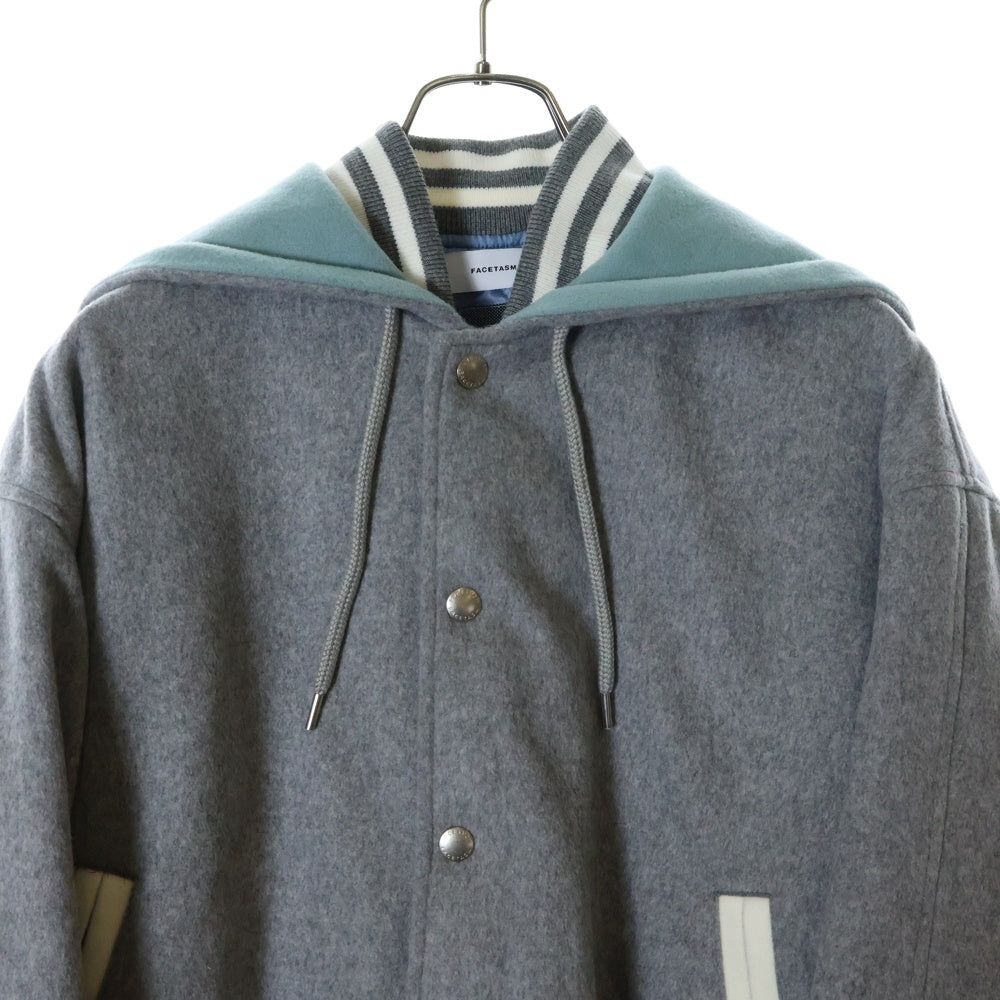 FACETASM(ファセッタズム) 23SS HOODED STADIUM JACKET サイドパッチ ジップフーデッド スタジアムジャケット グレー/ブルー MKS-JK-M06