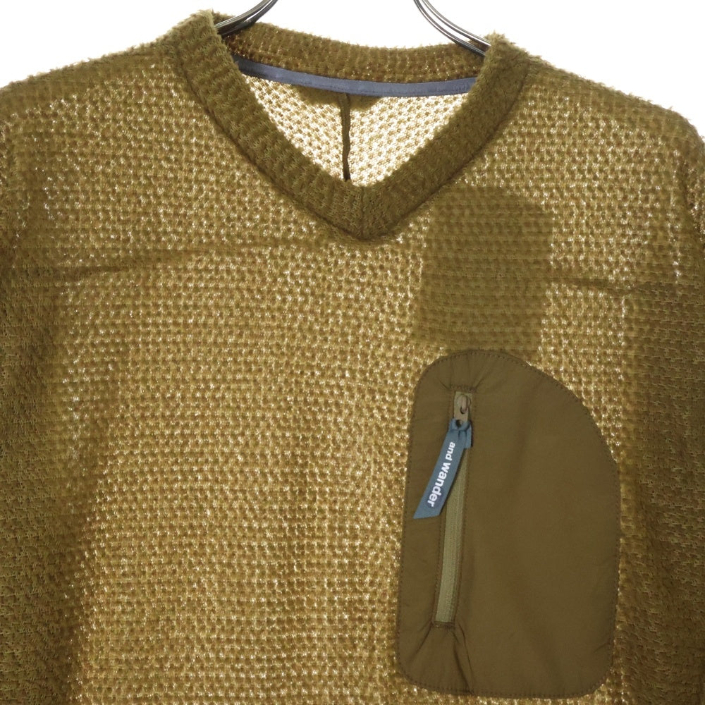 and wander(アンドワンダー) 23AW ×ALPHA DIRECT KNIT PULLOVER アルファダイレクト フロントポケット Vネック ニットセーター カーキ 574-3244024