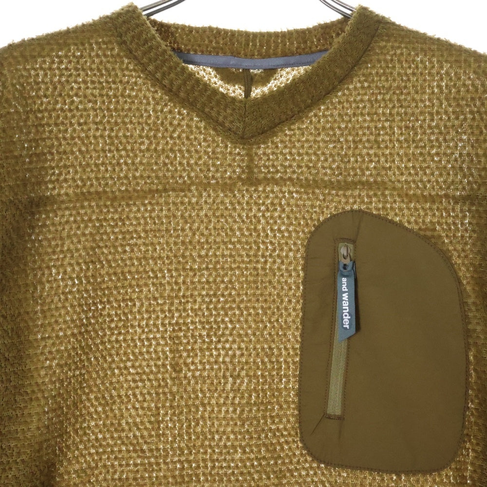 and wander(アンドワンダー) 23AW ×ALPHA DIRECT KNIT PULLOVER アルファダイレクト フロントポケット Vネック ニットセーター カーキ 574-3244024