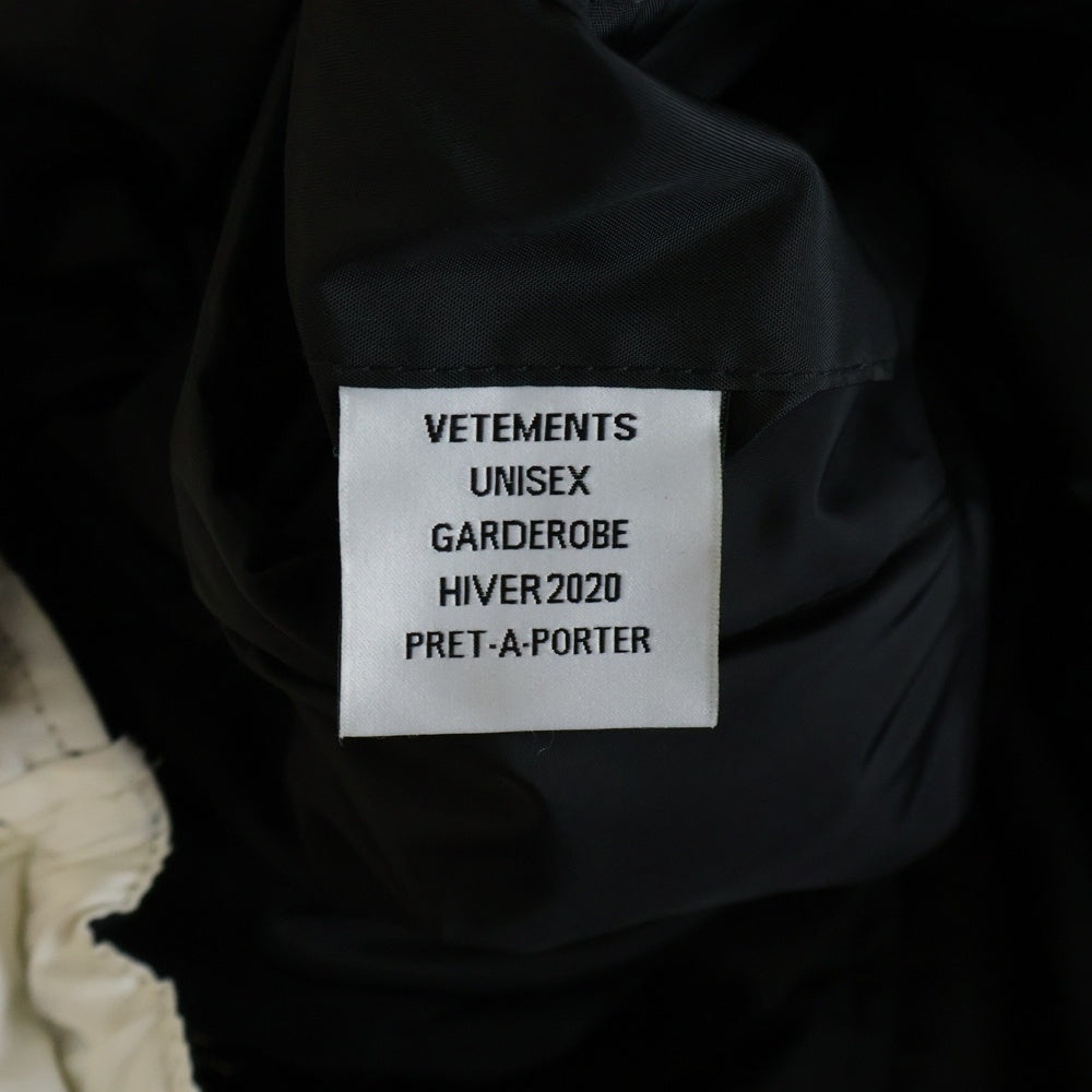 VETEMENTS(ヴェトモン) 19AW REVERSIBLE PUFFER JACKET リバーシブル ダウンジャケット ブラック/ホワイト UAH20JA801