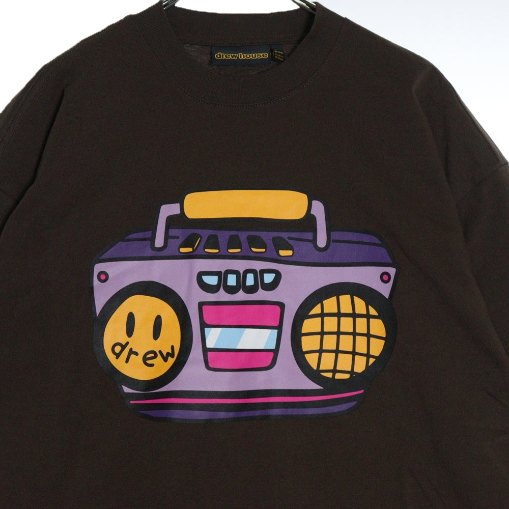 drew house(ドリューハウス) BOOMBOX S/S TEE ブームボックス ラジオ フロントプリント クルーネック半袖Tシャツ カットソー ブラウン