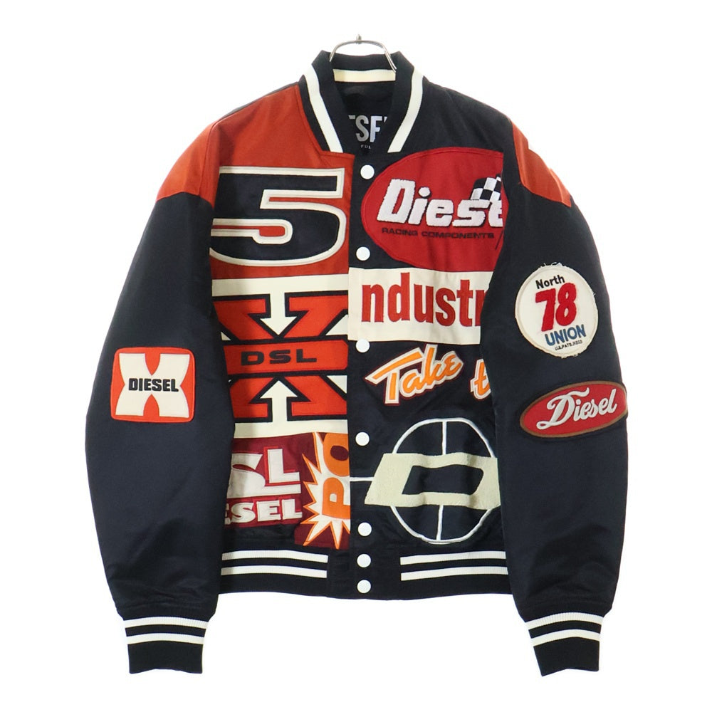 DIESEL(ディーゼル) 21AW J-BULC-PATCH JACKET ロゴ刺繍総柄 スナップボタン 中綿 ボンバージャケット スタジャン ブルゾン ブラック/レッド A04982