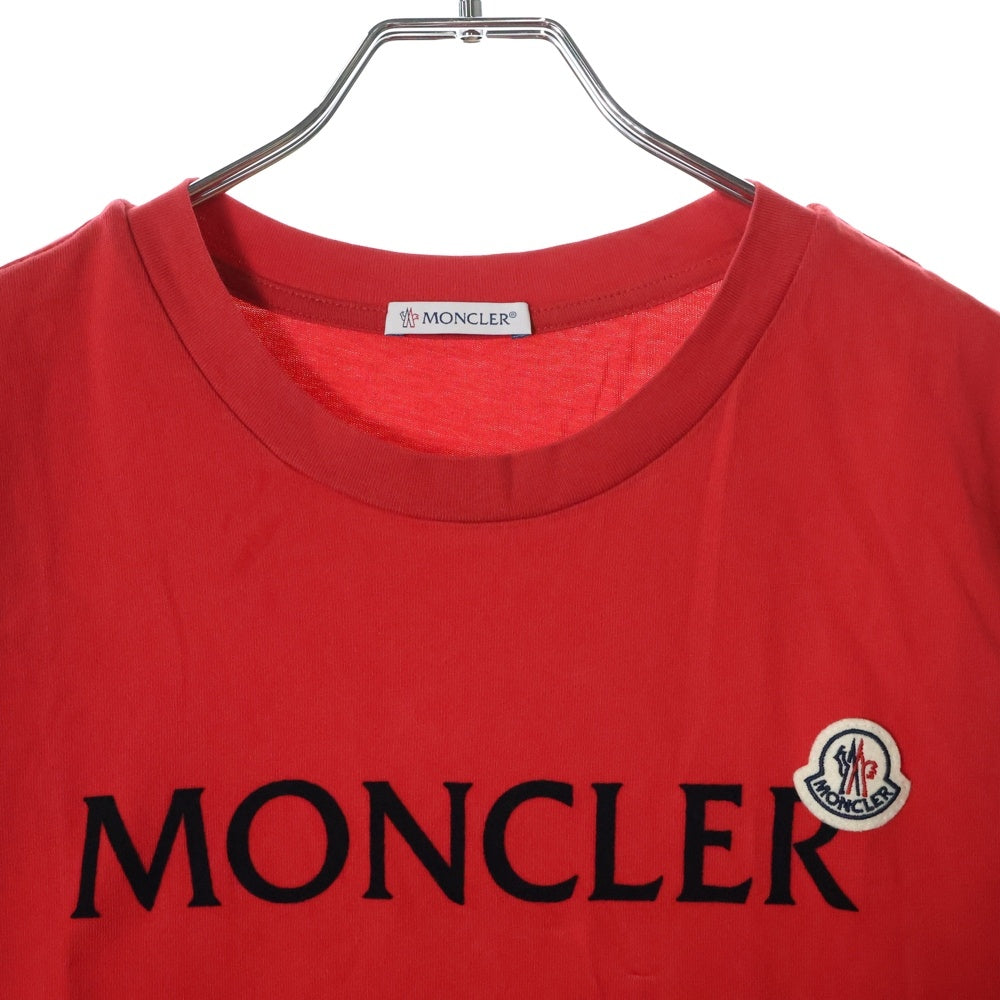 MONCLER(モンクレール) 22SS フロントロゴパッチ クルーネック半袖Tシャツ カットソー レッド H20918C00025 8390T
