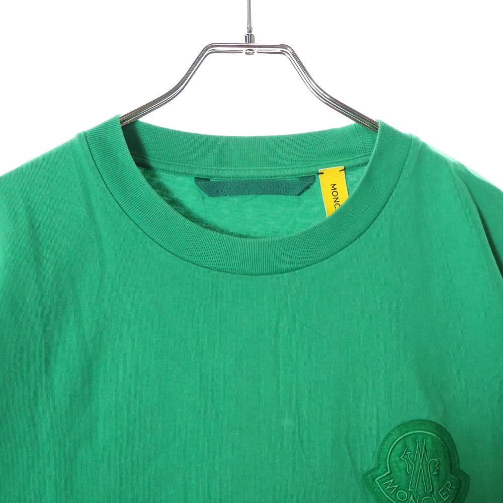 MONCLER GENIUS(モンクレール ジーニアス) 22SS フロントロゴワッペン クルーネック半袖Tシャツ カットソー グリーン H10928C00011 809KL