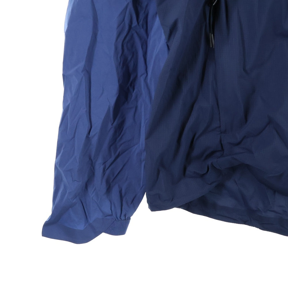 On(オン) CORE JACKET ロゴプリント ジップポケット フーデッドナイロンジャケット ブルー 1ME10330133