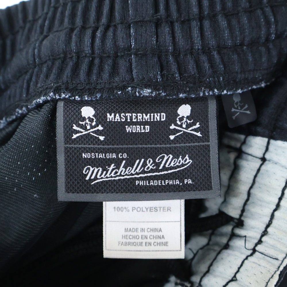 mastermind JAPAN(マスターマインドジャパン) ×Mastermind ミッチェルアンドネス スカルプリント メッシュ ハーフパンツ ブラック/ホワイト SHORMM20097-MNN