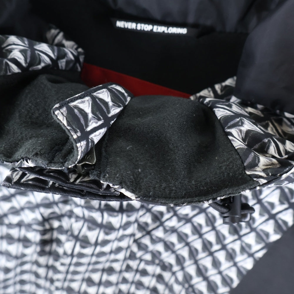 SUPREME(シュプリーム) ×SUPREME ×THE NORTH FACE Studded Mountain Light Jacket シュプリーム ノースフェイス スタッズド マウンテンジャケット ホワイト/ブラック NP121031