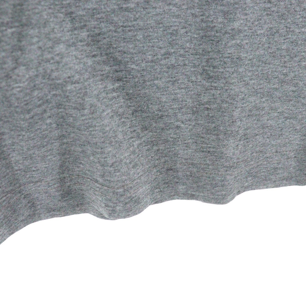 STUSSY(ステューシー) フロントロゴ刺繍 クルーネック半袖Tシャツ カットソー グレー