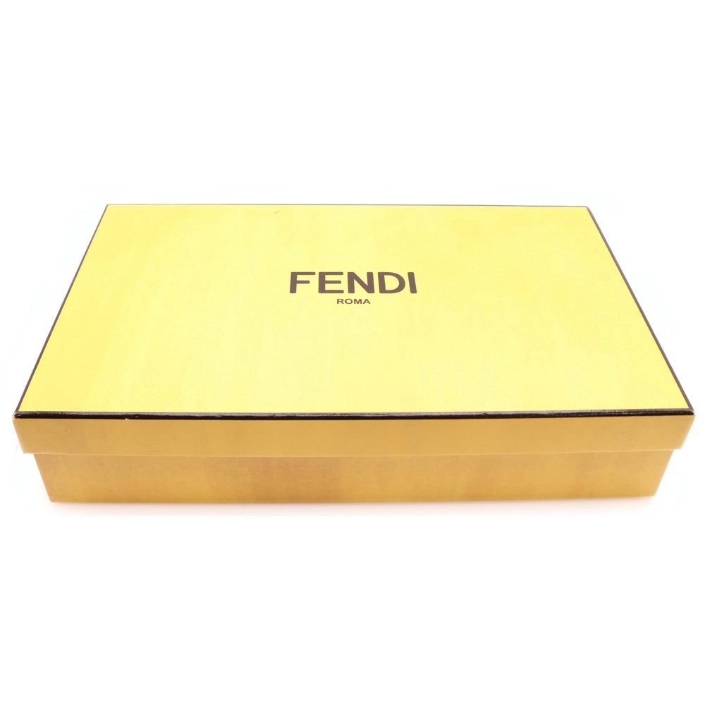 FENDI(フェンディ) ロゴ スマートフォンポーチ ケース レザー ショルダーバッグ ホワイト 7AS192