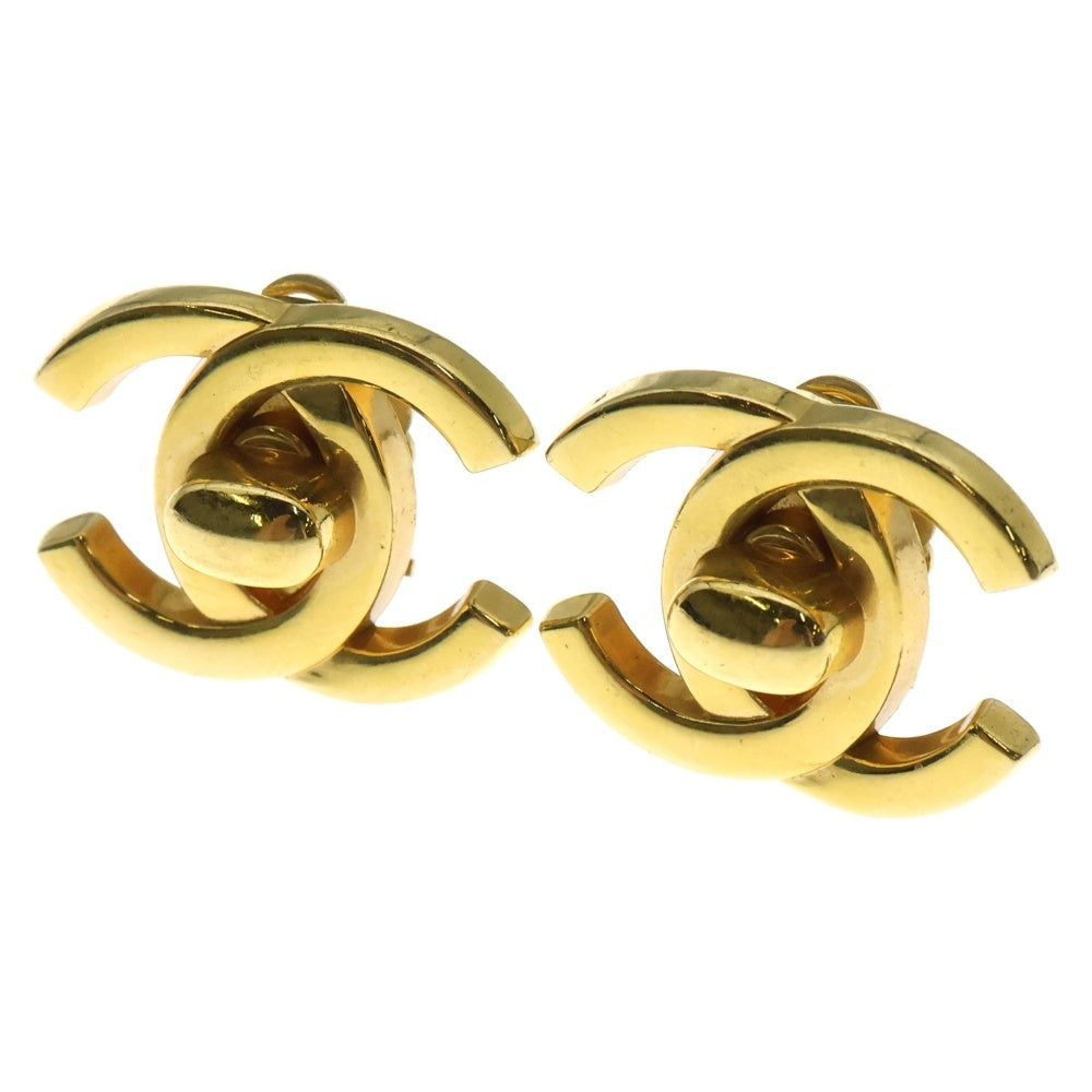 CHANEL(シャネル) ターンロックイヤリング 2個セット ゴールド