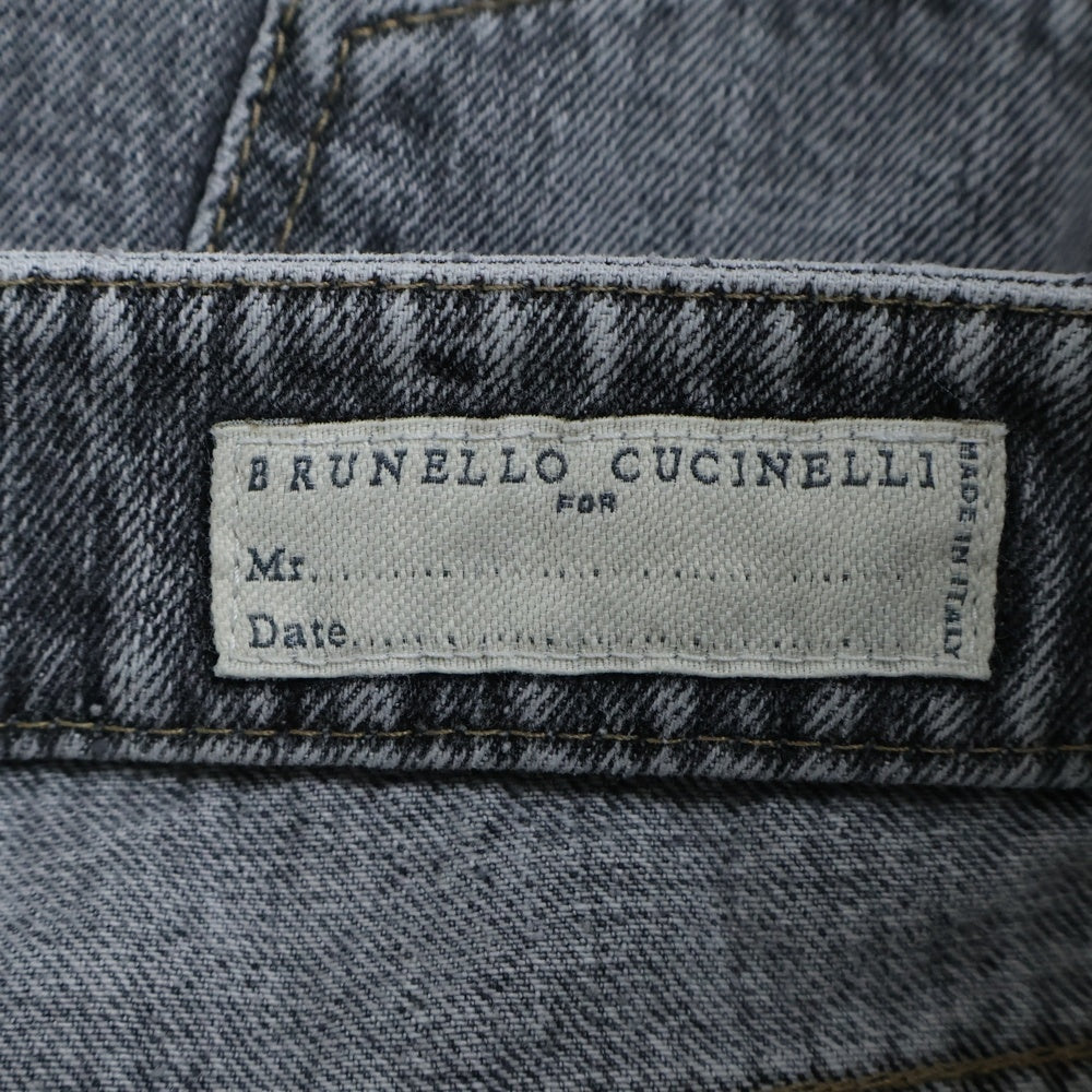 BRUNELLO CUCINELLI(ブルネロクチネリ) ボタンフライ テーパード デニムパンツ ブラック