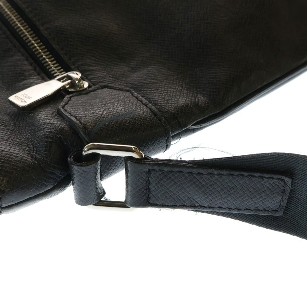 LOUIS VUITTON(ルイヴィトン) タイガ サシャ レザー ショルダーバッグ ブラック M32712